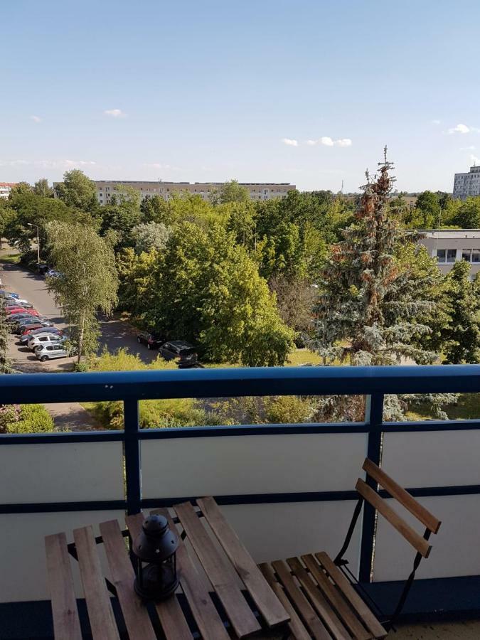 Monteurwohnung Fuer 6 Personen In Leipzig Exterior foto